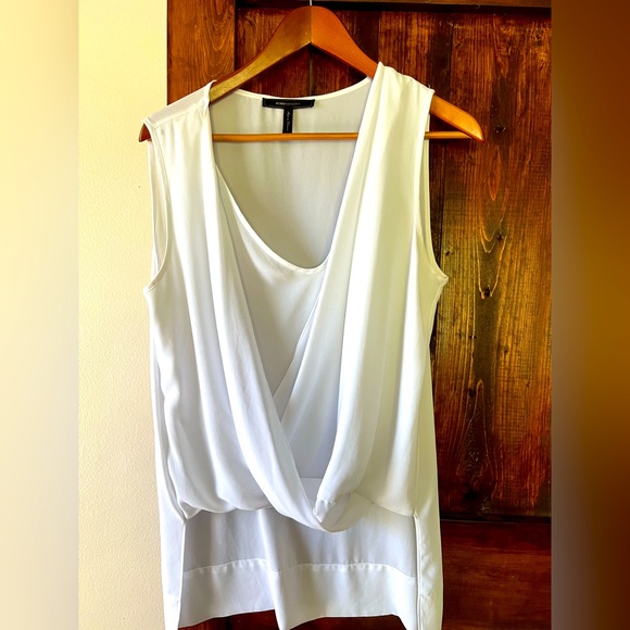 BCBG White sleeveless top - Picture 1 of 3